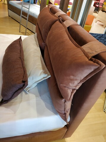 IRO PILLOW